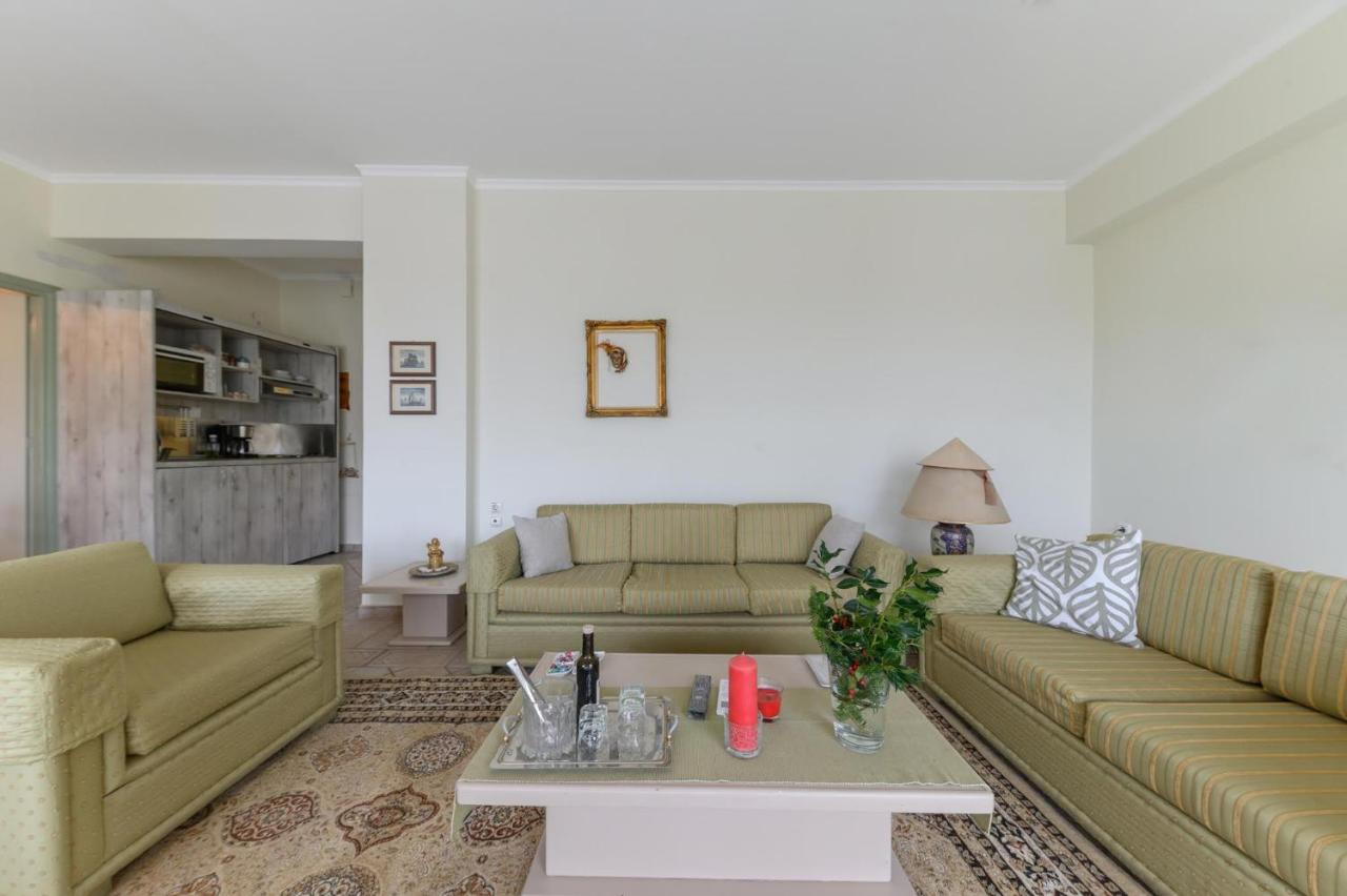 3Bd Apartment In The Center - Self Check In Patras Exterior foto