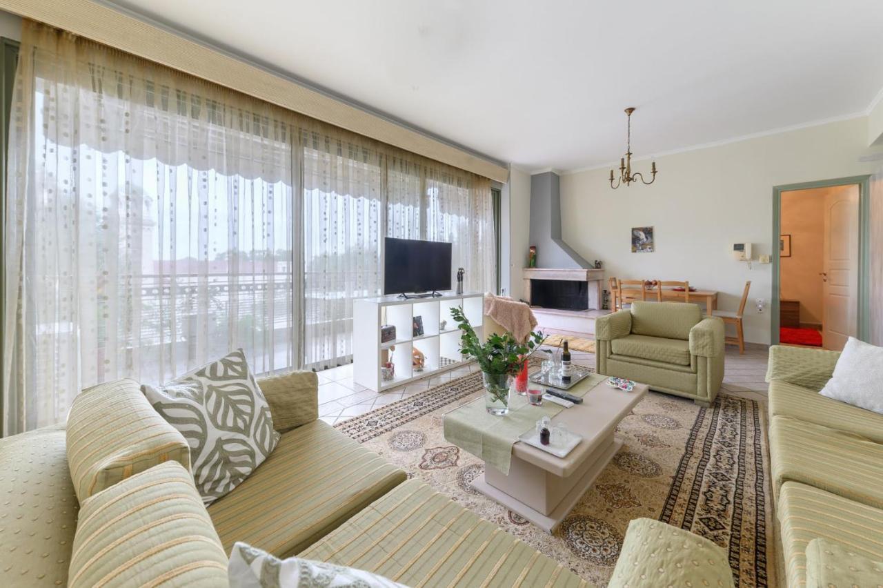 3Bd Apartment In The Center - Self Check In Patras Exterior foto